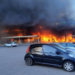 Ukraine: Brand im Einkaufszentrum von Krementschug – Kiew beschuldigt Russland des Beschusses