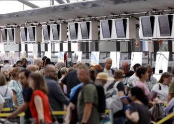 Wegen Flugchaos: Bund plant offenbar Krisentreffen mit Flughafenbetreibern