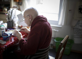 "Billige Scheinlösung" gegen Rentendilemma : Wirtschaftslobby schlägt 42 Stunden-Woche vor