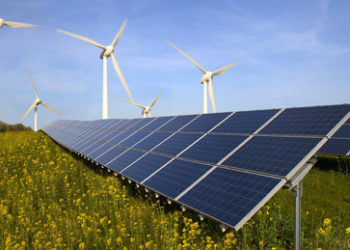 "Es wäre eine Katastrophe": Letztem Solarglashersteller in Europa droht bei Gas-Stopp das Aus