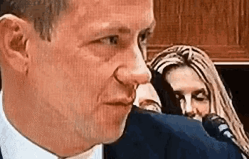 „Das Verhalten in diesem Fall fand ich nicht ehrenhaft“ – Entlassener FBI-Agent Peter Strzok wegen der Durham-Untersuchung