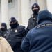VERDÄCHTIGE Polizei am 6. Januar im US-Kapitol gesichtet