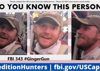 Entwicklung: Luke Robinson, auch bekannt als #GingerGun, wurde am 6. Januar nur als Demonstrant mit einer Waffe gefilmt, das FBI entfernte ihn später von seiner Liste der meistgesuchten Personen – wurde auch beschuldigt, einen Kopfhörer getragen zu haben