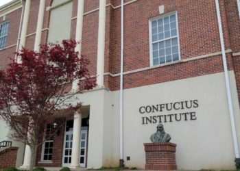 GOPs drücken den Verteidigungsminister zu Bundesmitteln für Colleges, die mit Peking verbunden sind