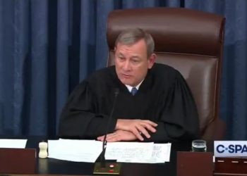 CNN: John Roberts hat bis zur letzten Minute gearbeitet, um konservative Richter in der Roe v. Wade-Entscheidung umzukehren