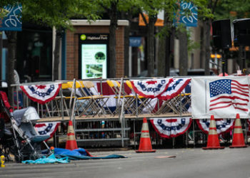Amokschießen am US-Unabhängigkeitstag in Illinois – Verdächtiger festgenommen