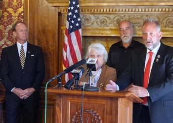 BREAKING: Wisconsin-Kandidaten für das Büro fordern die Dezertifizierung der Wahl 2020 aufgrund eines Missstands bei der Wahl aufgrund der Verwendung verfassungswidriger Briefkästen