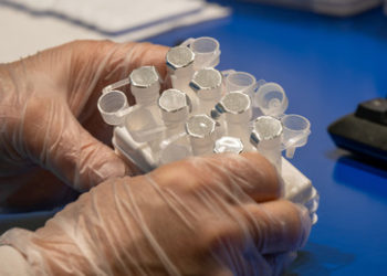 Chef von Fachzeitschrift: COVID könnte Ursprung in US-amerikanischem Biolabor haben