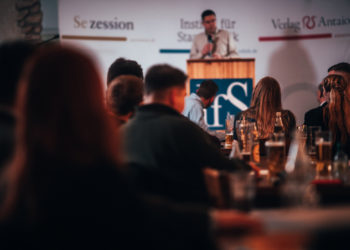 Denker der Neuen Rechten zu RT: Westen zielt auf endgültige Ausschaltung Russlands als Weltmacht ab