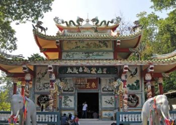 Der Lockdown von Schanghai im Kontext: China betrachtet Corona als Biowaffe