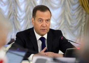 Ex-Präsident Medwedew spottet über angebliche Liste der "Sünden Russlands"