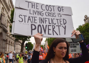 Inflation und Corona: Fast 4,5 Millionen britische Familien in ernster finanzieller Lage