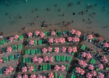 Kein Krieg am Strand: Russische und ukrainische Touristen friedlich nebeneinander in der Türkei