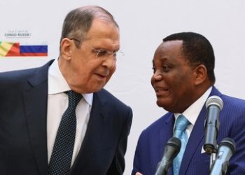 Lawrows Afrika-Reise: Macrons geheime Panik