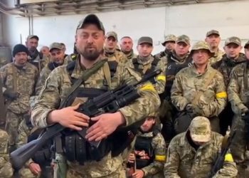 Neues Propagandavideo behauptet, es sei die Ukraine, nicht Russland, die auf der Suche nach Ersatztruppen am Boden des Fasses kratzt