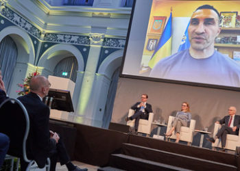 Schon vergessen? Vitali Klitschko saß mit Antisemiten und Rechtsextremen im selben Boot!