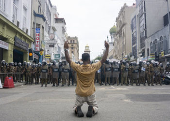 Sri Lanka: Präsident will zurücktreten, Oppositionsparteien verhandeln über Einheitsregierung