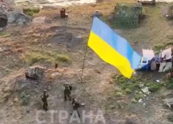 Tödliche Beflaggung: Russland beschießt ukrainischen Landetrupp auf der Schlangeninsel