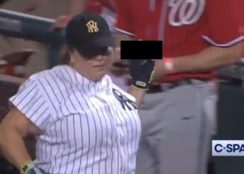 UHR: Die kitschige demokratische Abgeordnete Linda Sanchez dreht die Republikaner während des Kongress-Baseballspiels 2022 für wohltätige Zwecke aus