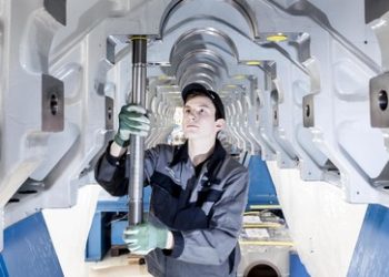 Umfrage des Instituts der deutschen Wirtschaft: Produktionsperspektiven trüben sich ein