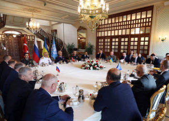 Verhandlungen in Istanbul: Vorläufige Einigung über Getreideexporte aus Ukraine erzielt