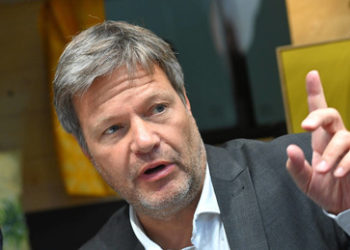 Wegen "Energiekrise": Habeck kündigt "enorme Preiserhöhungen" an – in Augsburg gehen die Lichter aus