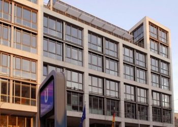 Wie die Regierung die Öffentlichkeit mit Daten zu gemeldeten Impfnebenwirkungen täuscht