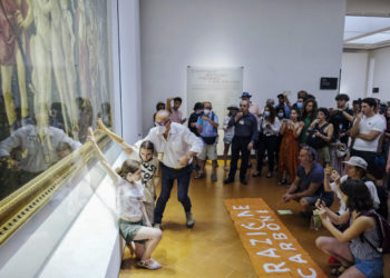 "Kein Gas, keine Kohle!": Umweltschützer kleben sich an Botticellis "Primavera" in den Uffizien