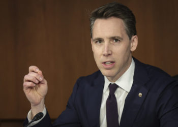 Hawley sagt, er werde mit „Nein“ stimmen, Schweden und Finnland den NATO-Beitritt zu erlauben