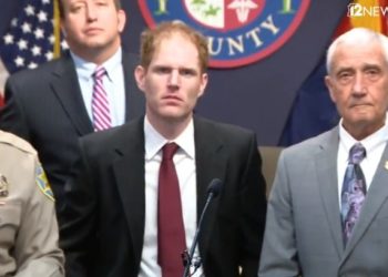 EMPÖREND!  Maricopa County gab bekannt, dass sie die Ergebnisse aktualisiert haben und Sie dann zur Ergebnisseite senden, die seit 20 Stunden nicht aktualisiert wurde