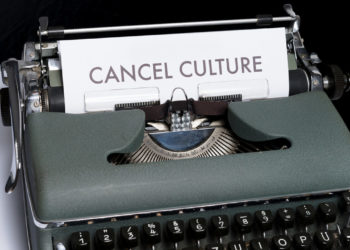 USA steuern auf Chinas Kulturrevolution zu, warnt der Präsident der asiatisch-amerikanischen Koalition für Bildung