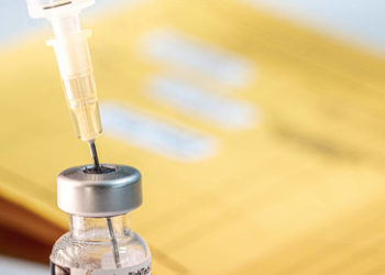 Auf zur nächsten Impfung? Eine STIKO-Empfehlung mit Risiken