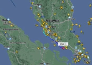 Breaking: Verrückte Nancy Pelosi auf dem Flug nach Taiwan – China verschiebt Träger im Südchinesischen Meer