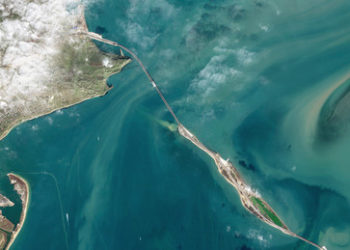 Brücke von Kertsch: Selenskij-Berater droht mit Zerstörung von Europas längster Brücke