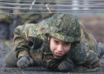 Bundeswehr stellt "Heimatschutzregimenter" für den Inlandseinsatz auf