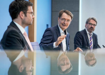 Corona-Regeln für den Herbst: FFP2-Maskenpflicht in Fernzügen und Flugzeugen