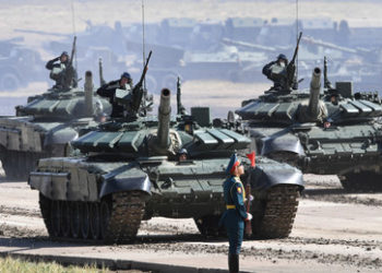 Gemeinsames Militärmanöver von Russland, China, Indien und Weißrussland