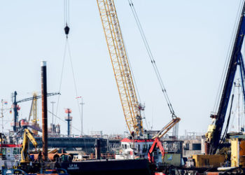 Habeck will Ausbau von LNG-Terminals vorantreiben