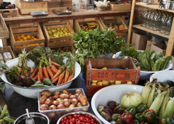 Keine Extras mehr: Verbraucher sparen an Bio und Non-Food