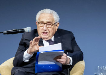 Kissinger: "Wir stehen am Rande eines selbst verschuldeten Krieges mit Russland und China"