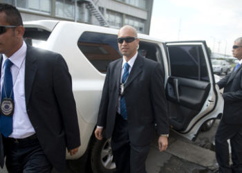 Kolumbien: Bewaffnete überfallen Sicherheitsvorhut von Präsident Gustavo Petro