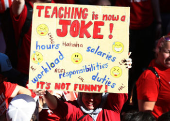 Lohnkürzung für ungeimpfte Lehrer in Australien wegen "unangemessenen Verhaltens"