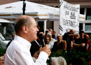 Scholz: "Niemand in diesem Land hat vor, dass auf Demonstranten geschossen wird"
