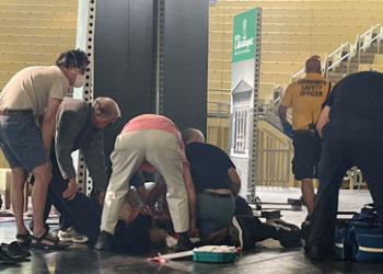 Schriftsteller Salman Rushdie auf offener Bühne attackiert