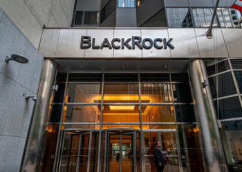 Sklaverei ist "Freiheit"? – Monsanto und BlackRock kaufen die Ukraine auf