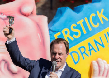 Trotz Bekenntnis zur Solidarität zeitigt der Druck bereits Risse in der EU-Fassade