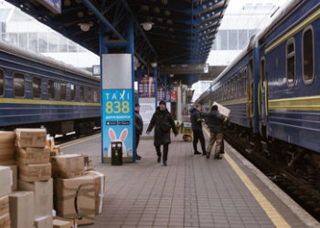 Ukrainische Beamte werden beschuldigt, Zugladungen mit westlichen Hilfsgütern gestohlen zu haben