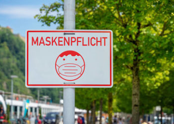 Urteil: Bayerische Ärztin erhält wegen Maskenattesten zwei Jahre Freiheitsstrafe und Berufsverbot