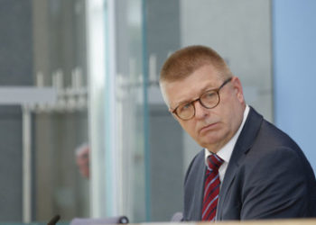 Verfassungsschutz Baden-Württemberg: "Heißer Herbst" könnte gewalttätig werden