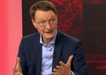 Vierfach geimpft Bundesgesundheitsminister Karl Lauterbach erkrankt an COVID